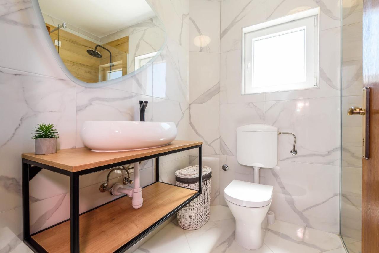 Apartments Morska Vila 3 โกมาร์นา ภายนอก รูปภาพ